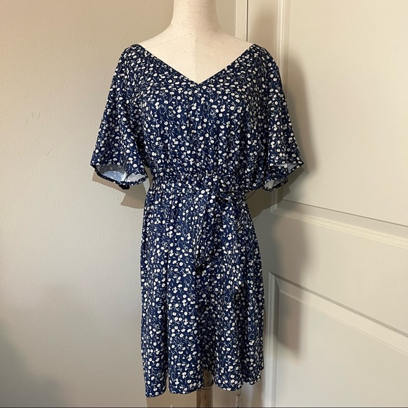 SHEIN | Floral flouncy sleeve dress - Picture 10 of 13